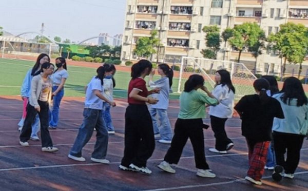学校团建后的感受100字左右《精选7篇》